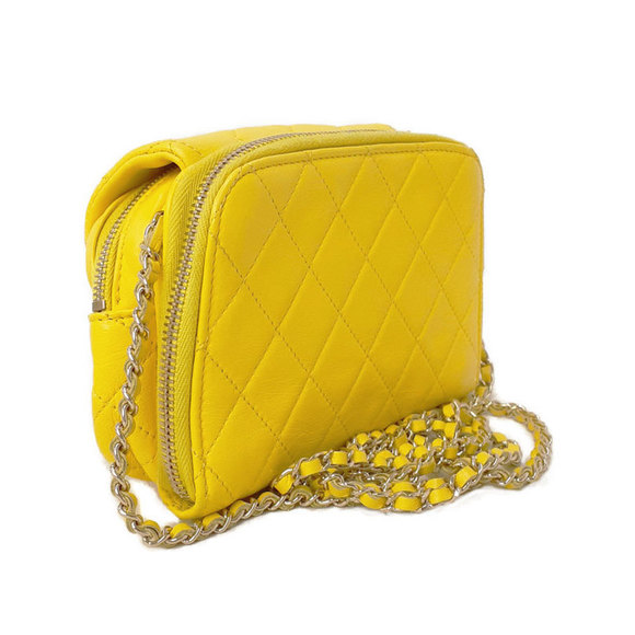 Chanel Matelasse Chain Mini Leather Pouch - Picture 2 of 9